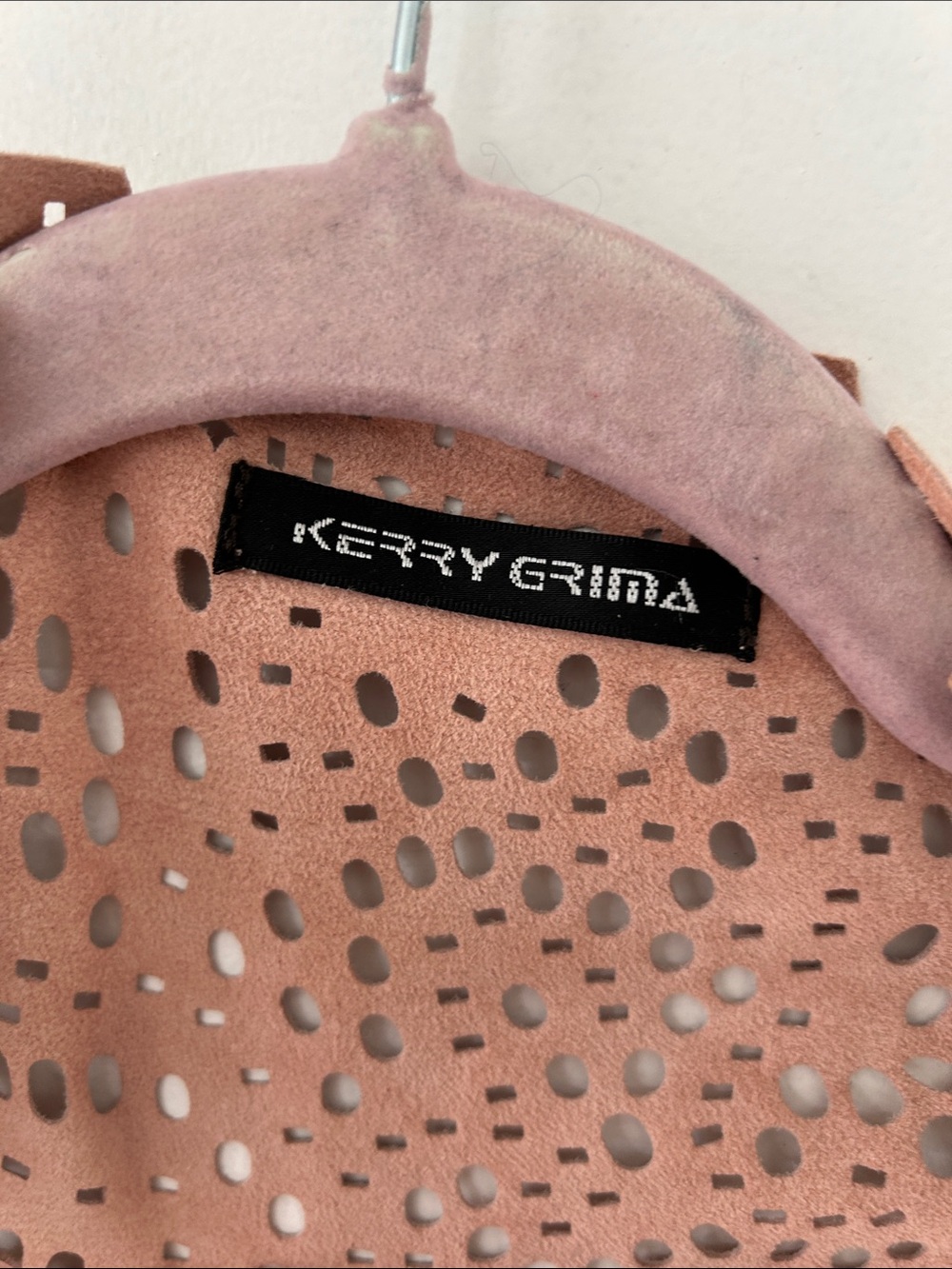 Kerry Grima Dusty Rose Laser-Cut Suede? Western Bohemian Festival Shawl Wrap - Picture 4 of 16